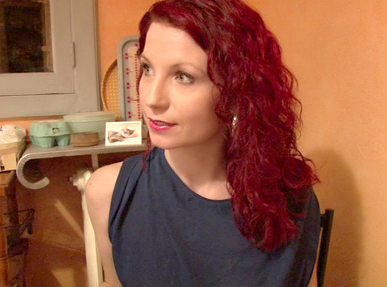 Plan cul avec la voisine rouquine et chaude