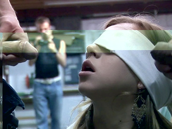 Un streaming adulte avec des mecs qui niquent une jeune