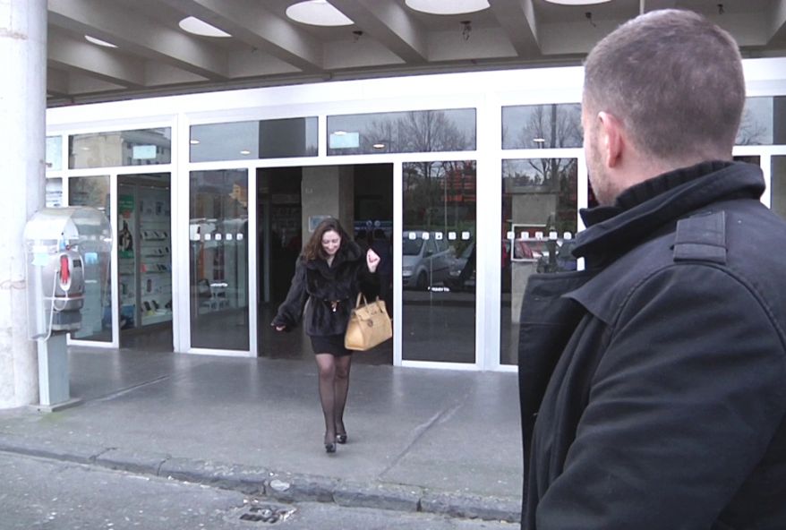 Sandra, 35 ans, médecin orthopédiste qui a le feu au cul ! (vidéo exclusive)