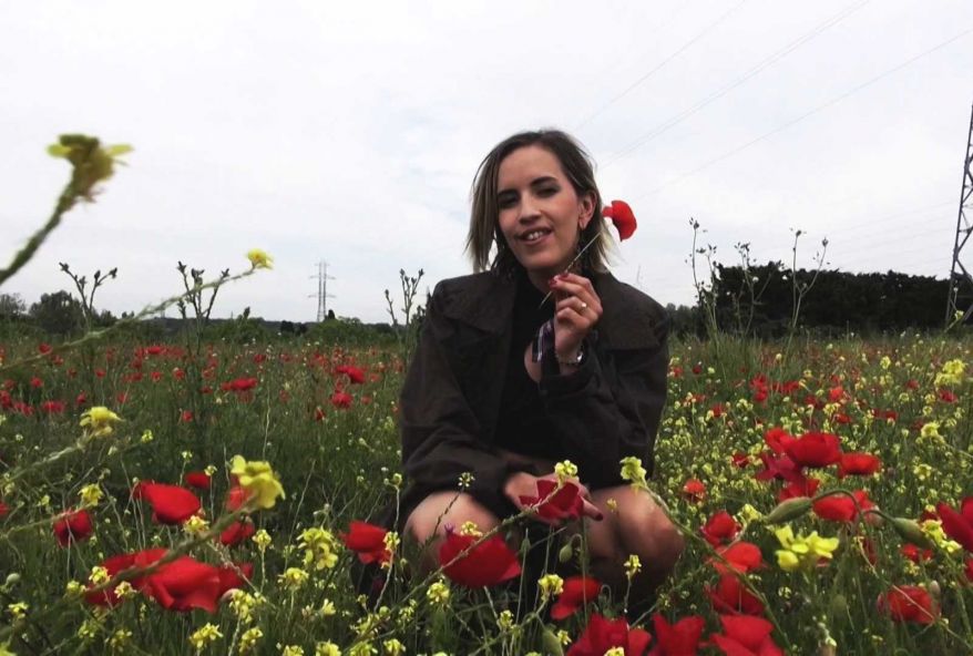 Messalina, petite trentenaire bien salope, initiée à la double-pénétration ! (vidéo exclusive)