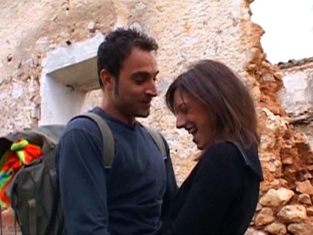 Un promeneur bien chanceux de rencontrer laura ;-)